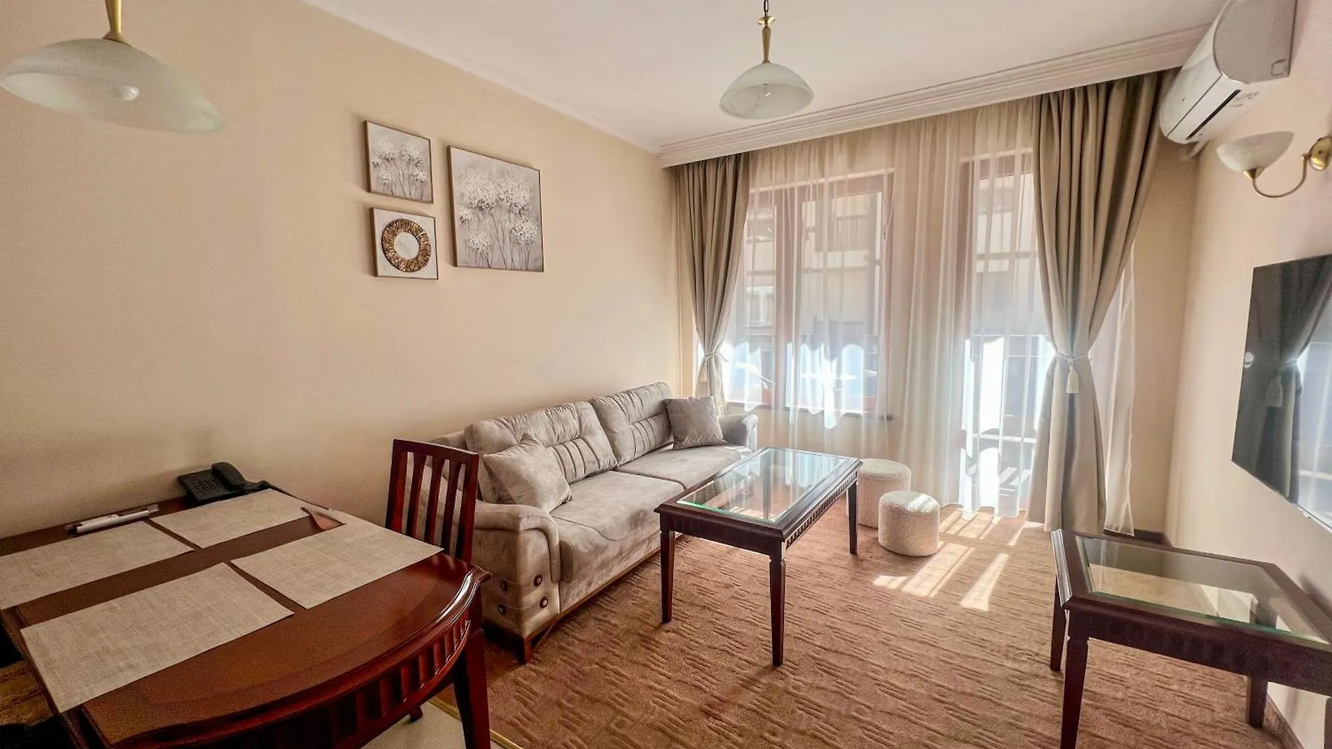 Ski Lift - Alpine Glow Apartment Bansko 0*,  Bulgaria