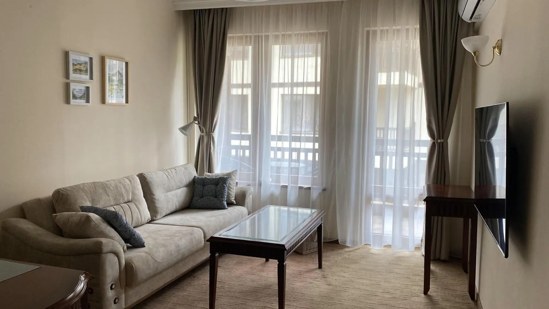 Ski Lift - Alpine Glow Apartment Bansko